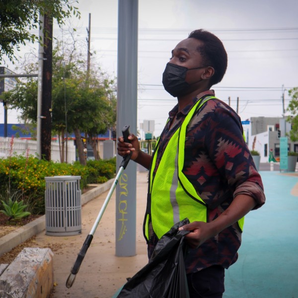 Bradley Plaza Clean Up