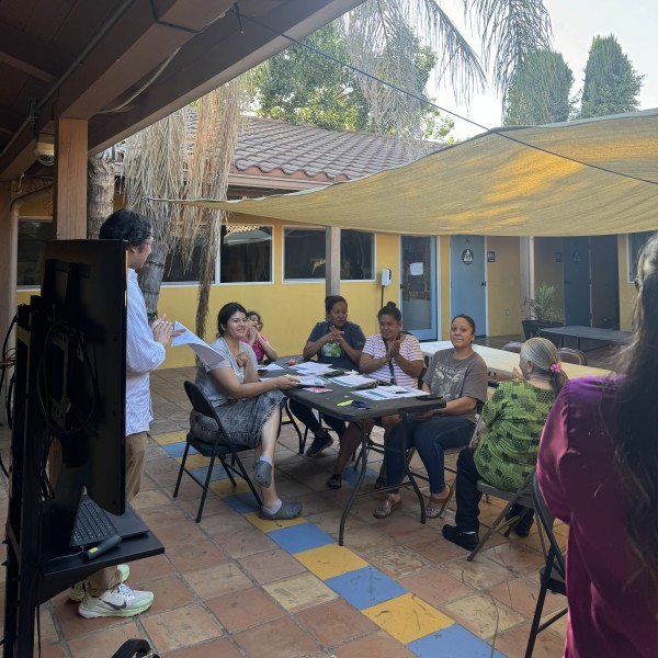 Vecinos Meeting